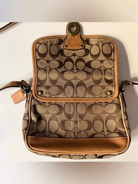 Coach Brown Signature Canvas Turn-Lock Crossbody - Picture 3 of 7